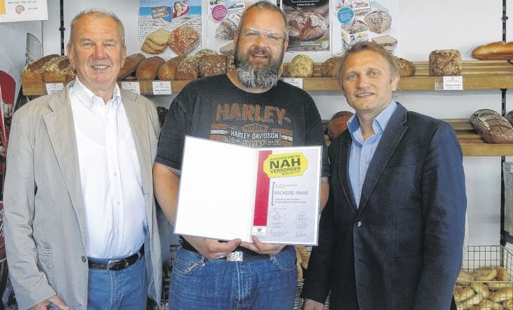 Obmann-Stv. Karl Hemmelmayr, Mario Raab und Obmann Christian Prechtl (v. l.)