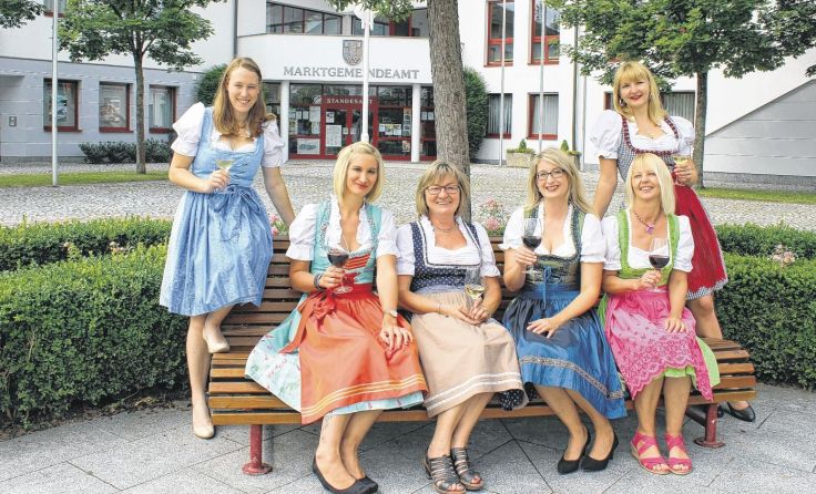 Von 26. bis 28. August steigt das beliebte Weindorf am Marktplatz. Foto: Feindert