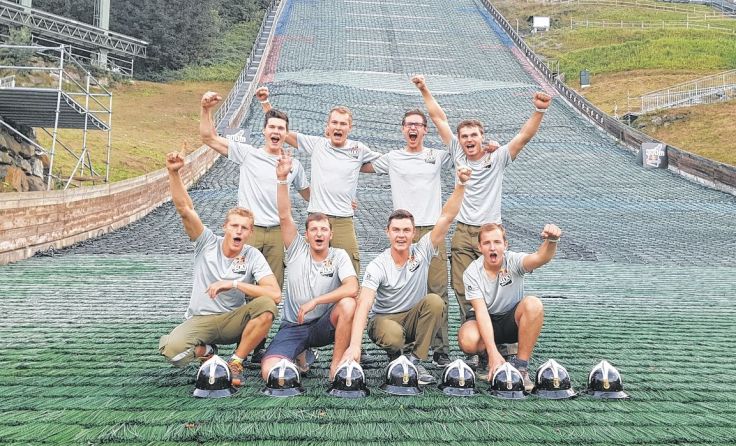 Die beiden Staffeln aus Unterstetten nach getaner Arbeit. 