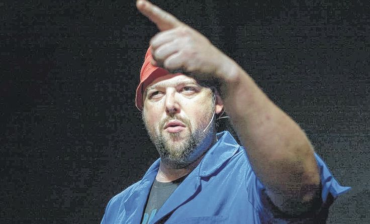 Freitags steht heuer ein Kabarett mit Petutschnig Hons am Programm. Foto: Petutschnig Hons