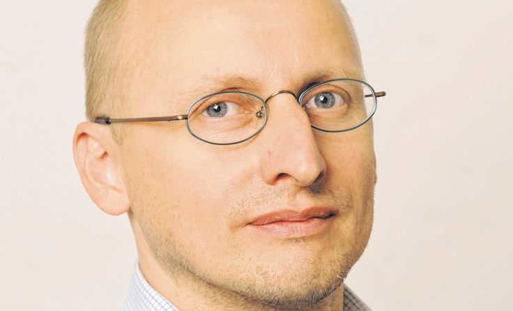 Wieland Schneider präsentiert sein Buch in Hartkirchen. 