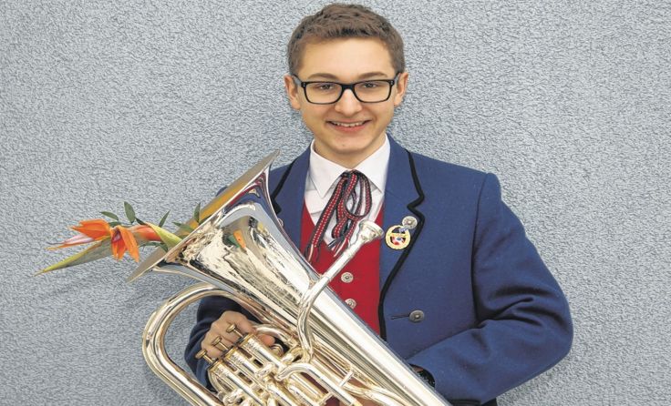 Zu den Highlights zählt das Solo von Florian Lindinger (20) am Euphonium. Foto: MV/Ingrid Binder