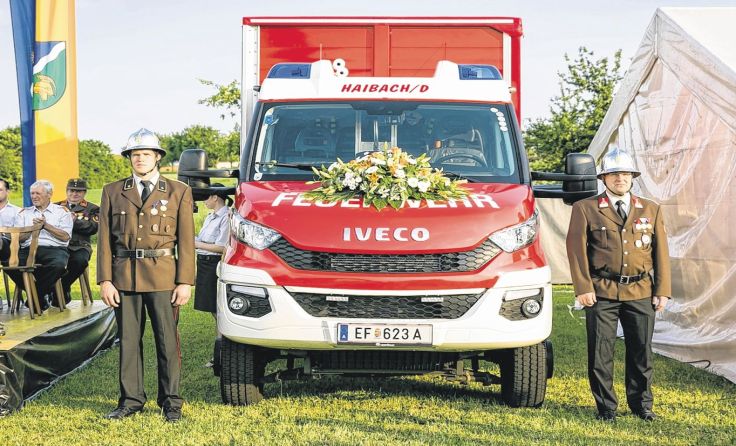 Einweihung des neuen Kleinlöschfahrzeuges Foto: Johannes Kaindlstorfer