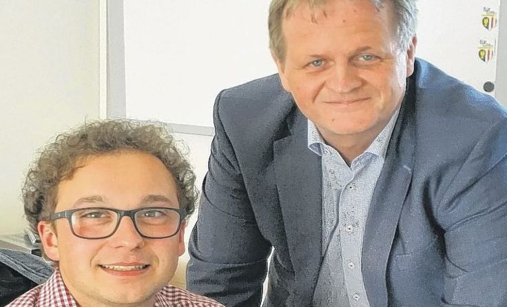 Bezirksgeschäftsführer Christoph Knierzinger (l.) und LAbg. Bezirksparteiobmann Jürgen Höckner