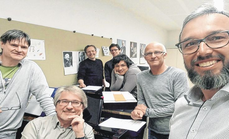 Das Ensemble Major 7 besingt neue Bücher und Filme auf humoristische Weise. Foto: Privat