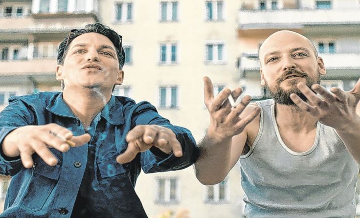 Benny und Marko geben sich als abgebrühte Migranten aus. Foto: Luna Filmverleih