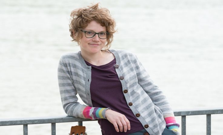 Veronika Moser aka Frau Tomani präsentiert ihr Debütalbum in Linz. Foto: Petra Moser