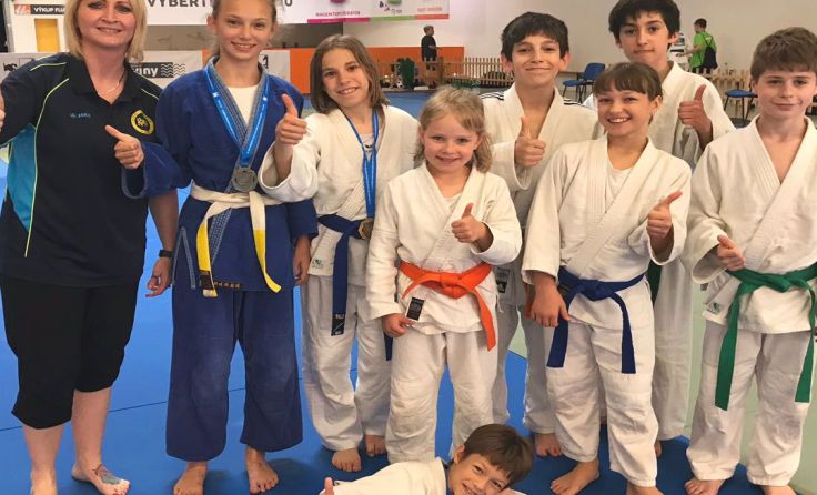 Die Judokas des JZ Rapso Linz/OÖ mit Trainerin Judit Pisarova Foto: JZ Rapso