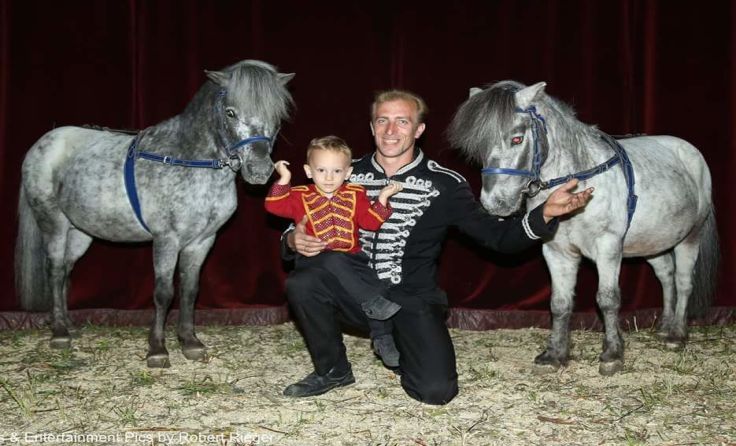 Der Circus Althoff unterhält mit einem Programm für die ganze Familie. Foto: Robert Rieger