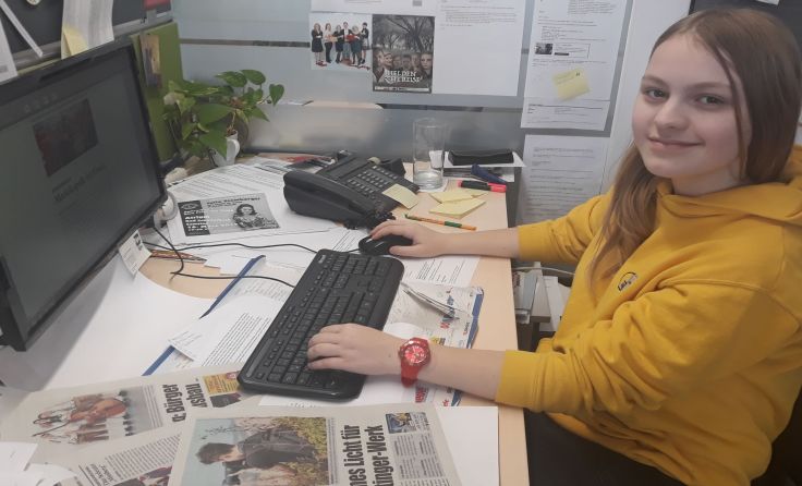 Schnupperpraktikantin Eva Hellmayr bei der Arbeit. Foto: Heindl