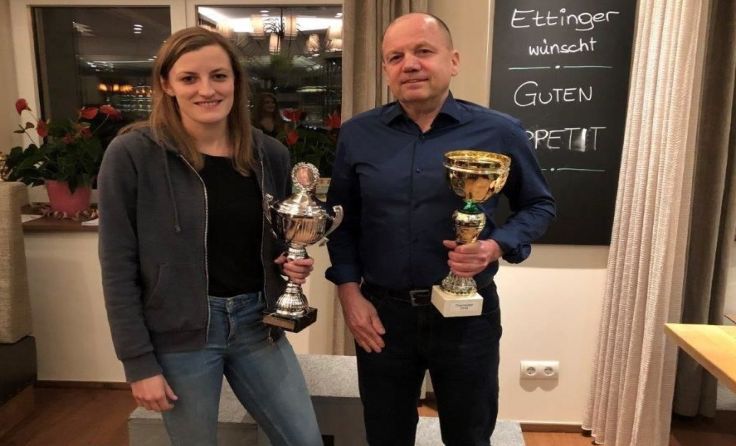 Die frischgebackenen Ortsmeister Marlene Ecker und Beno Baschinger. Foto: Skiunion Haibach