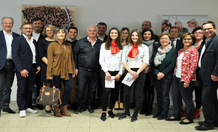 Gemeinsame Freude über den Erfolg. Foto: HAK/HAS Eferding
