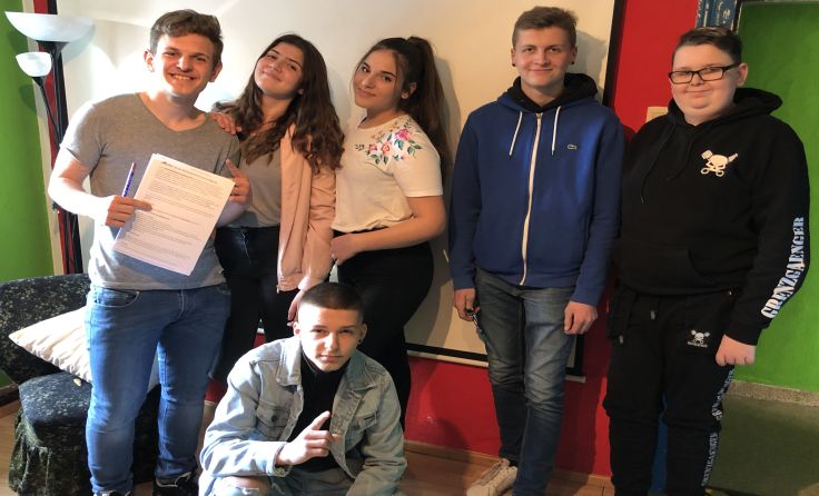 Die Jugendlichen konnten im JUZ gleich ihren Lohnsteuerausgleich machen. Foto: JCUV