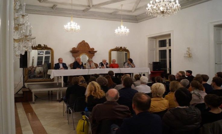 Der Kulturverein Aufschrei lädt wieder zu einer Podiumsdiskussion. Foto: KV Aufschrei