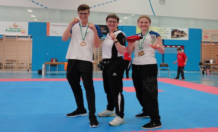 V. l.: Fabian Josing, Birgit Pfeisinger, Fabienne Reingruber-Breitwimmer. Foto: Lindenbauer