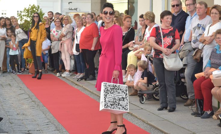 Bei der Modenschau werden die neuen Trends präsentiert. Foto: eventfoto/Kunasz-Herzig