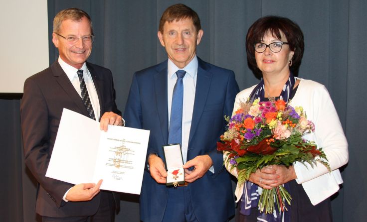 LH Thomas Stelzer (v. l.), Hubert Grabmayr und Andrea Grabmayr Foto: LH Eferding-OÖ. Mitte eGen