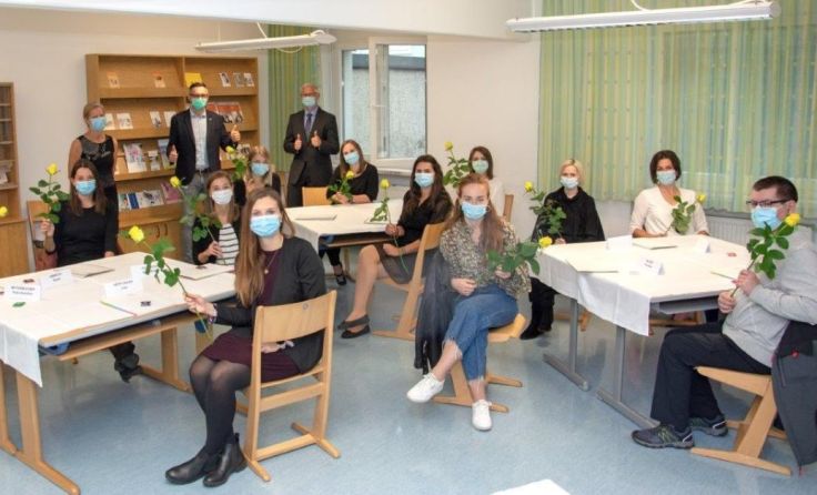 Die Absolventen der Weiterbildung für Onkologische Pflegeberufe (Foto: Ordensklinikum)