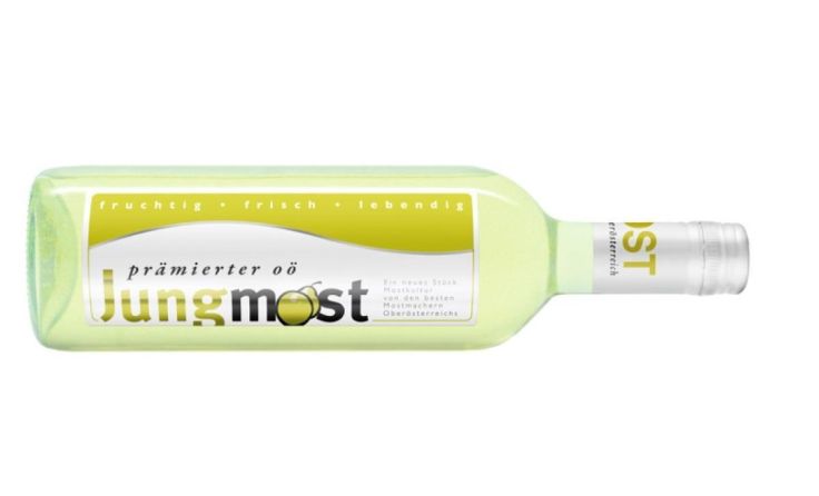 “Prämierter oö Jungmost” – nur echt im Jungmostdesign (Foto: BRANDANDFRIEDNS)