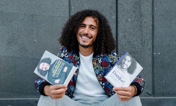 Omar Khir Alanam liest am 11. November im Wissensturm. (Foto: Nicole Viktorik)