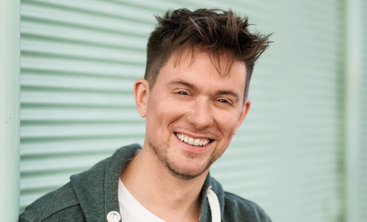 Dominik Barta liest in Linz (Foto: www.leonhardhilzensauer.com)