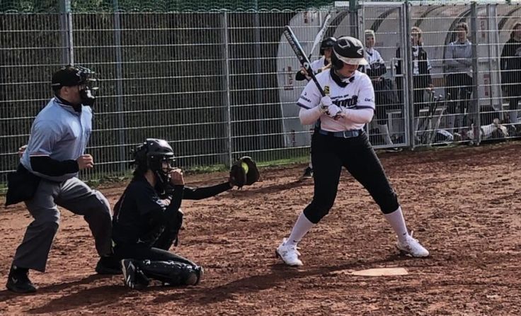 Catcherin Viki Mayr (Foto: Witches Linz)