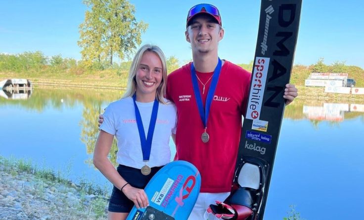 Die österreichischen Medaillengewinner Nicola Kuhn und Luca Rauchenwald (Foto: ÖWWV)