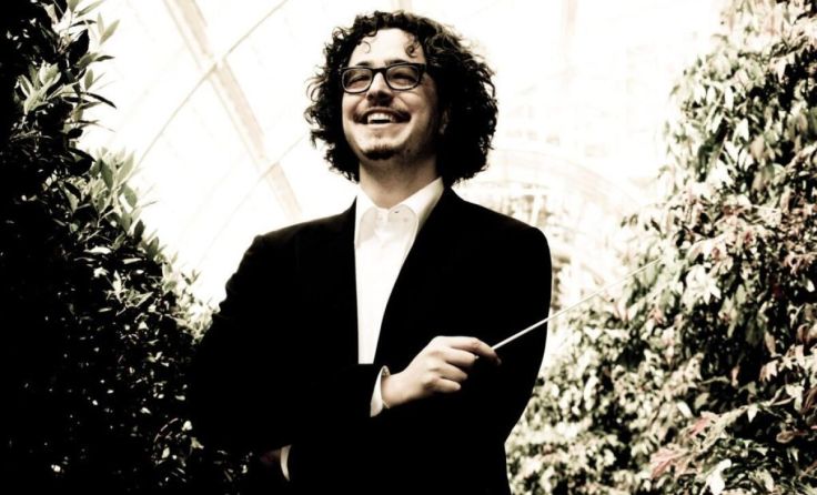 Dirigent Raphael Schluesselberg (Foto: Severin Dostal)