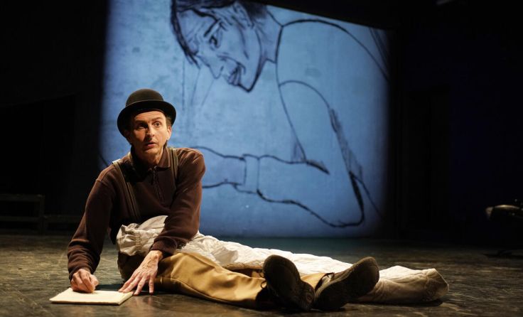 Theaterchef Rudi Müllehner in "Die Verwandlung" (Foto: Reinhard Winkler)