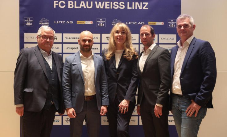 Der neue Vereinsvorstand (Foto: FC Blau-Weiß Linz)