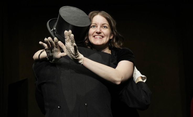 Lisa Kröll als Doris in "Das kunstseidene Mädchen" (Foto: Reinhard Winkler)
