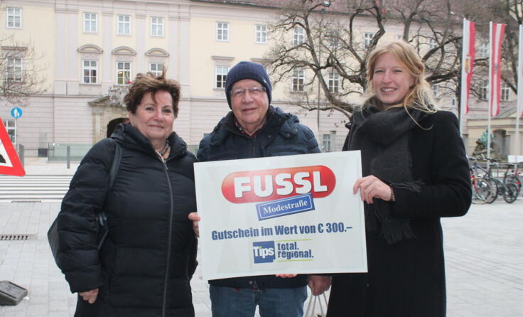 V. l.: Margarethe und Gerhard Povolny mit Tips-Redakteurin Marlis Schlatte (Foto: Tips)