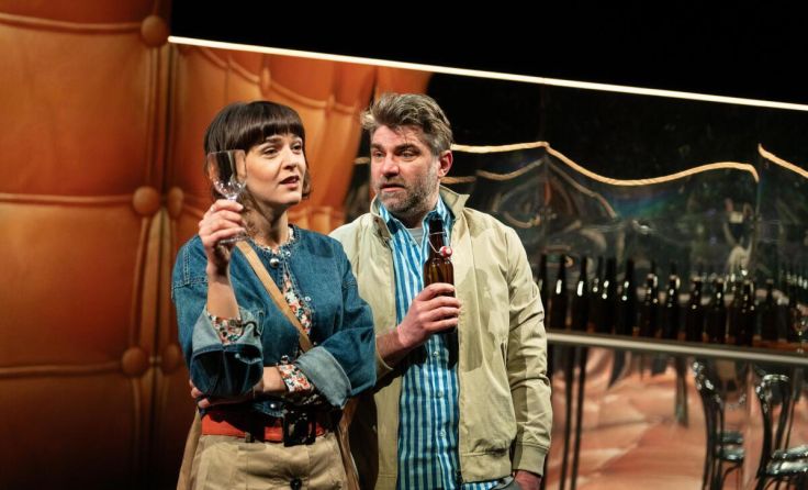 Karina Peele und Martin Brunnemann spielen Louise und Tom. (Foto: Andreas Kurz)