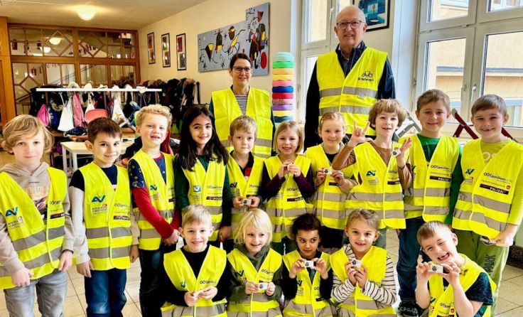 In Kirchdorf besuchte Bezirksleiter Dieter Goppold die ersten Klassen der VS 1. (Foto: Zivilschutz)