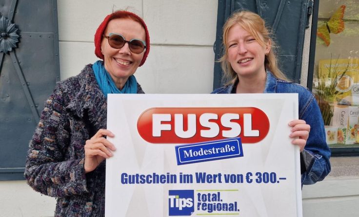 Gewinnerin Hediemarie Wiesner mit Tips-Redakteurin Marlis Schlatte (Foto: Tips)