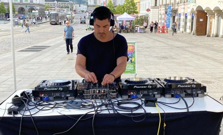 DJ Esco (Foto: Stadt Linz/Innovationshauptplatz)