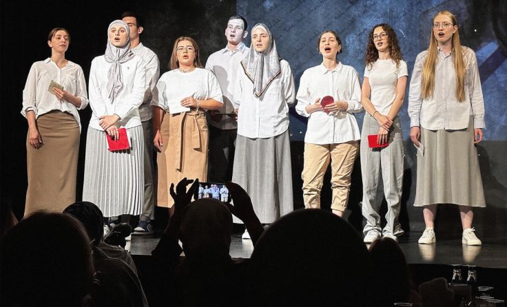 Theaterabend mit Jugendlichen tschetschenischer Herkunft (Foto: Soziale Initiative)
