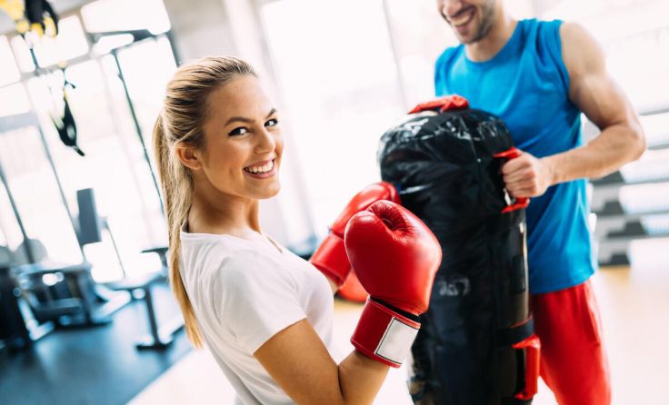 Auch Fitnessboxen kann ausprobiert werden. (Foto: NDABCREATIVITY/stock.adobe.com)