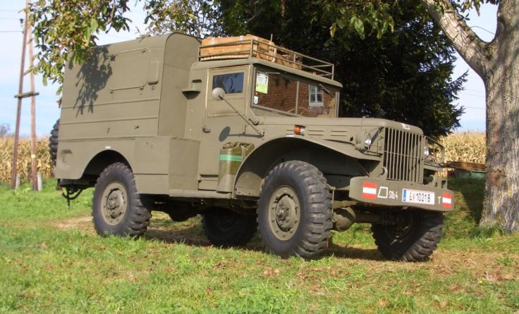 US Doge mit Lohner Funkaufbau (Foto: Hans Hetterle)