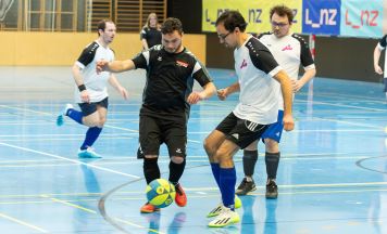Gelebte Gemeinschaft beim Airport Linz Hallencup
