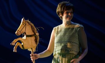 Glaube Liebe Hoffnung feiert in Linz Premiere