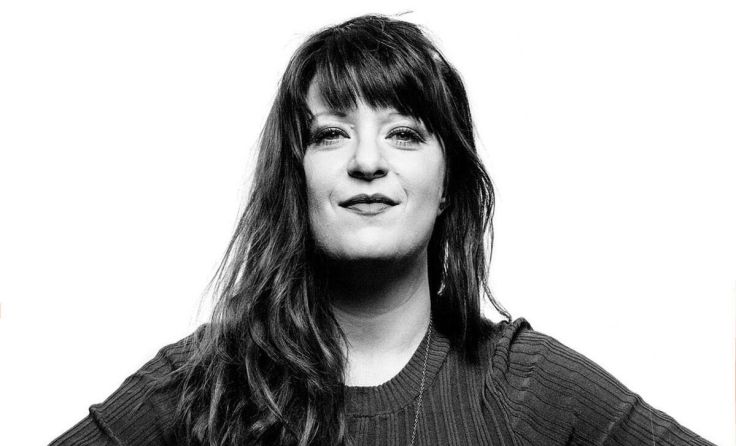 Karin Maria Bauer macht sich auf die Suche nach der inneren Diva (Foto: Reinhard Gombas)