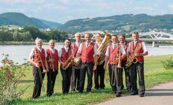 Linz wird zur Bühne: Blasmusik begleitet durch den Sommer