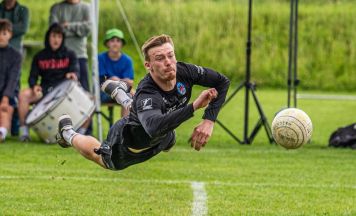 Linzer Faustball-Derby: Urfahr stellt auf 1:0