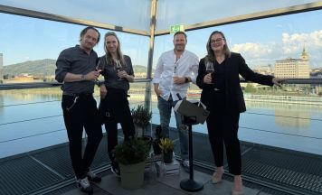 Qube startet mit erneuerter Dachterrasse in den Sommer