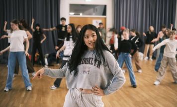 Von K-Pop bis Ballett: Sommertanztage bringen internationale Tanzstile nach Linz