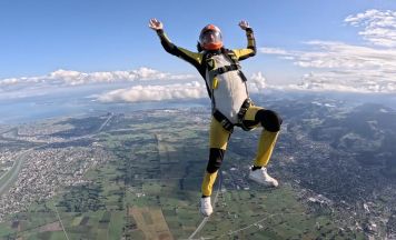 Linzer ist Staatsmeister im Speed Skydiving