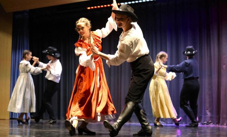 Das Tanztheater anima zeigt Tanzszenen aus Filmklassikern. (Foto: Tanztheater anima)