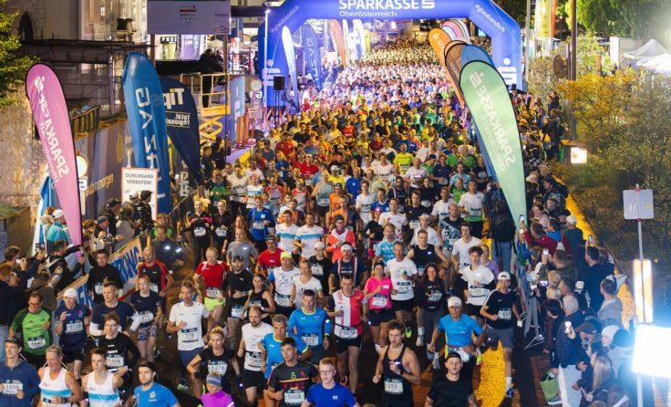 Der Startschuss fällt um 20.30 Uhr an der Promenade. (Foto: Klaus Mitterhauser / ASKÖ TRI LINZ)