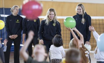 Steelvolleys und Kletterpark machten 220 Kindergartenkindern Lust auf Bewegung